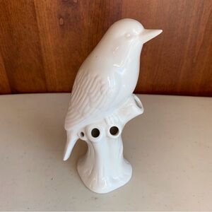 Chive Glossy White Ceramic Bird Bud Vase Floral Frog